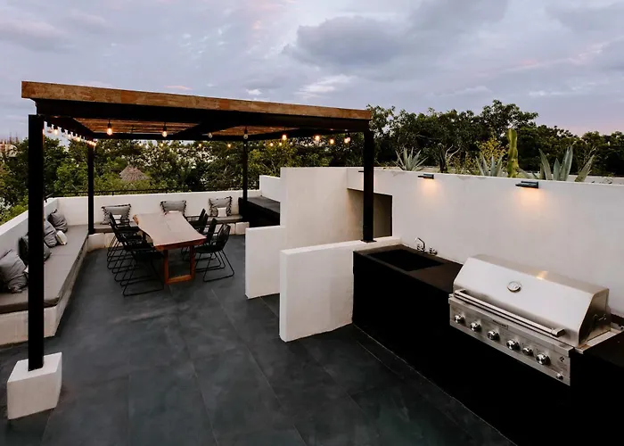 Villa Casa Don Rey - Tulum's Largest Mansion - *